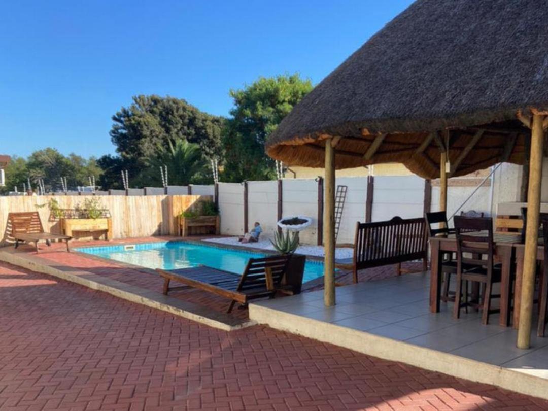 Dalarize Guesthouse Windhoek Exterior photo